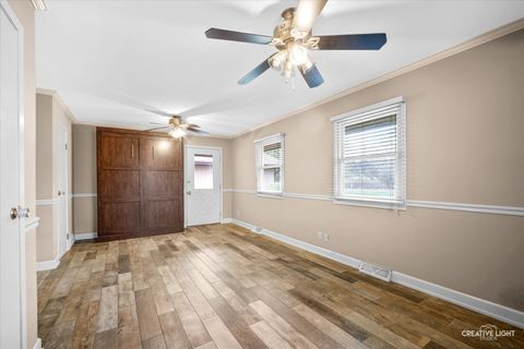 Tiny photo for 27317 W Lakeview Drive S, Lake Barrington, IL 60084 (MLS # 12613485)