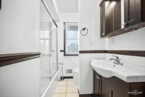 Tiny photo for 27317 W Lakeview Drive S, Lake Barrington, IL 60084 (MLS # 12613485)