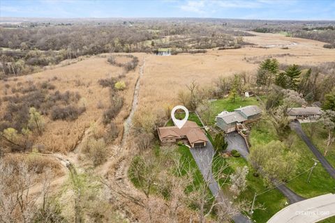 Tiny photo for 27317 W Lakeview Drive S, Lake Barrington, IL 60084 (MLS # 12613485)