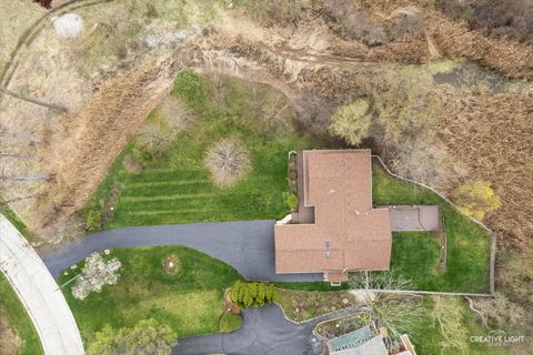 Tiny photo for 27317 W Lakeview Drive S, Lake Barrington, IL 60084 (MLS # 12613485)