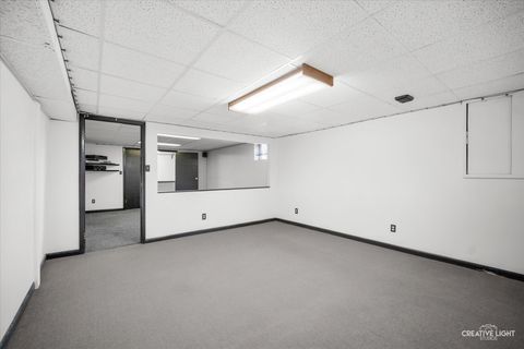 Tiny photo for 27317 W Lakeview Drive S, Lake Barrington, IL 60084 (MLS # 12613485)