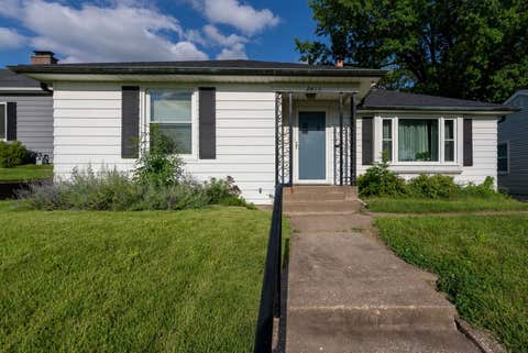 Photo of 2415 Glen Place, Davenport, IA 52804 (MLS # 12696852)