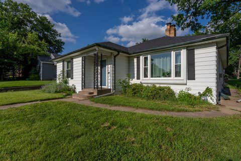 Tiny photo for 2415 Glen Place, Davenport, IA 52804 (MLS # 12696852)