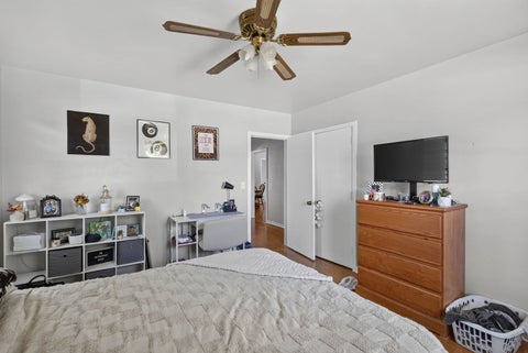 Tiny photo for 2415 Glen Place, Davenport, IA 52804 (MLS # 12696852)