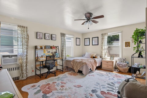 Tiny photo for 2415 Glen Place, Davenport, IA 52804 (MLS # 12696852)