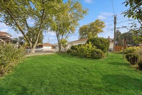 Tiny photo for 3047 N 79th Avenue, Elmwood Park, IL 60707 (MLS # 12507087)