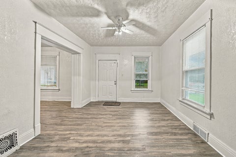 Tiny photo for 1425 W 15th Street, Davenport, IA 52804 (MLS # 12774406)