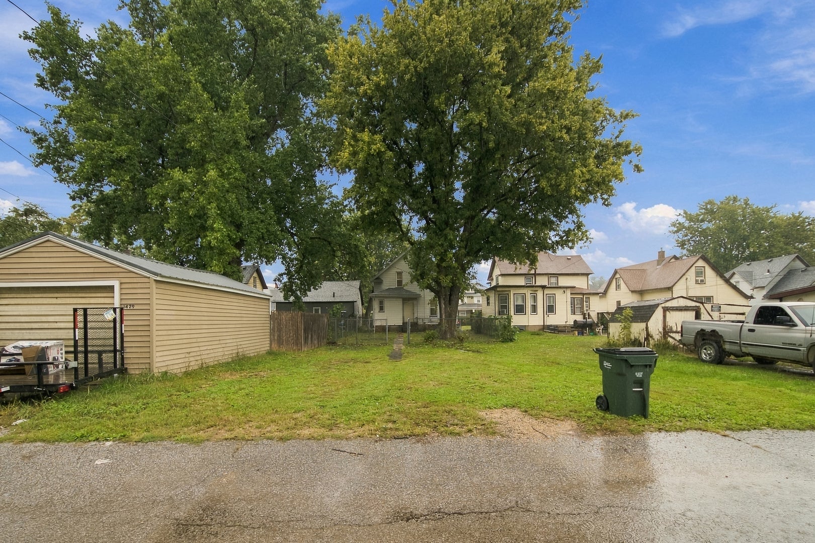 1425 W 15th Street