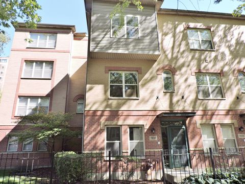 Photo of 7037 S Oglesby Avenue, Chicago, IL 60649 (MLS # 12647102)