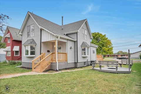 Photo of 1032 S East Avenue, Kankakee, IL 60901 (MLS # 12476829)