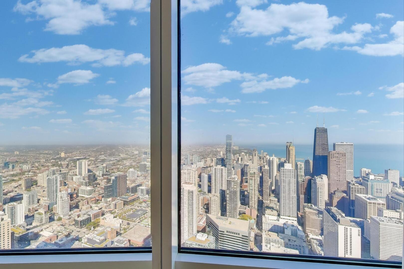 Chicago, Illinois 60611, United States, 3 Bedrooms Bedrooms, ,4 BathroomsBathrooms,Residential,Active,223958