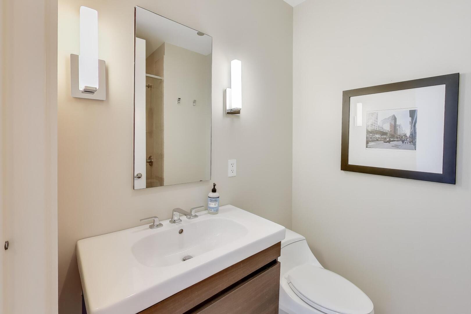 Chicago, Illinois 60611, United States, 3 Bedrooms Bedrooms, ,4 BathroomsBathrooms,Residential,Active,223958