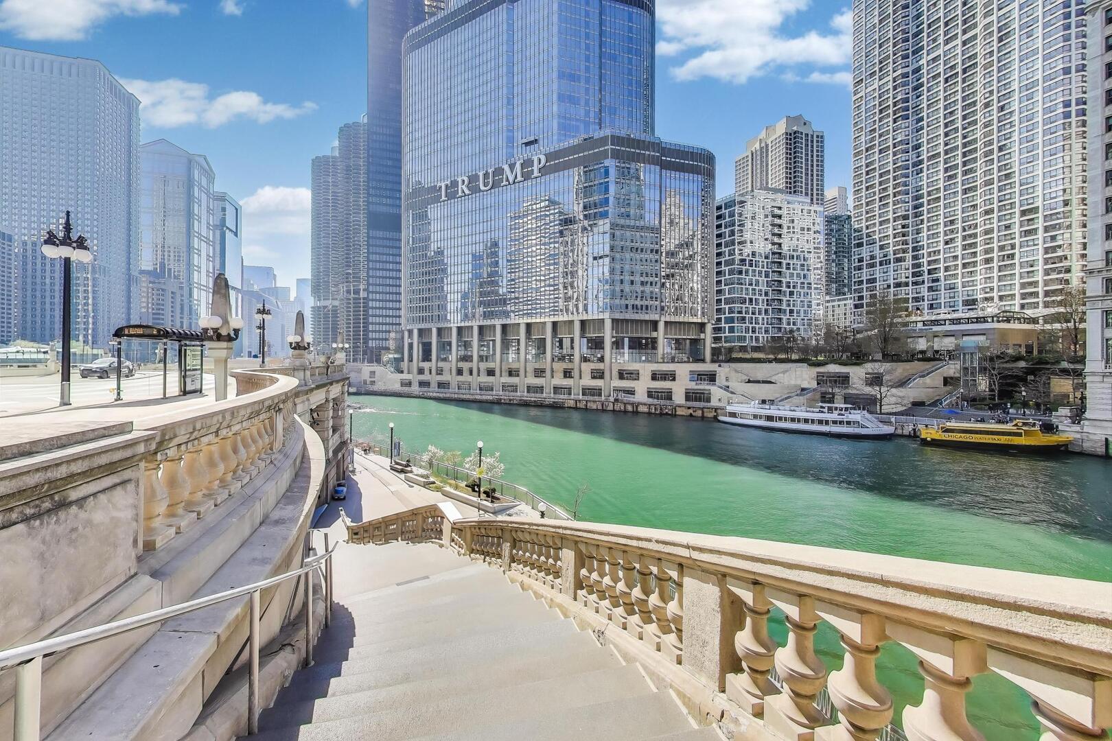 Chicago, Illinois 60611, United States, 3 Bedrooms Bedrooms, ,4 BathroomsBathrooms,Residential,Active,223958