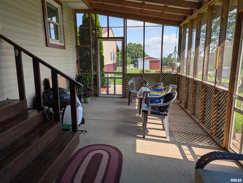 Tiny photo for 425 Peak Road, Harrisburg, IL 62946 (MLS # QC4265530)