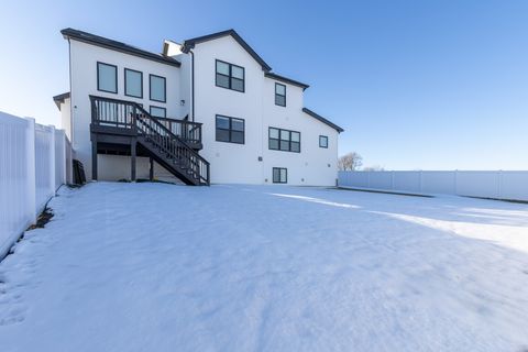 Tiny photo for 1112 Bell Grove Lane, Bloomington, IL 61705 (MLS # 12543211)