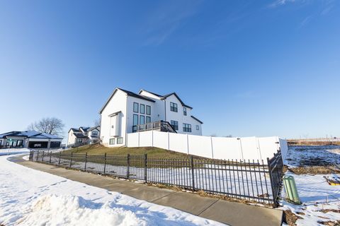 Tiny photo for 1112 Bell Grove Lane, Bloomington, IL 61705 (MLS # 12543211)