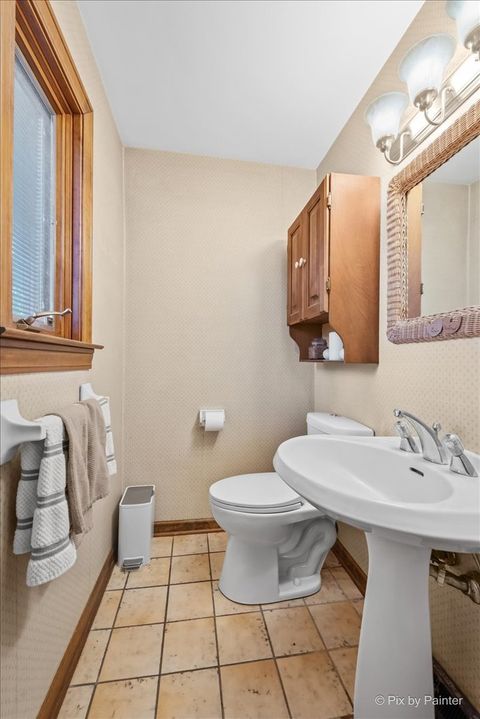 Tiny photo for 335 Arlington Road, Itasca, IL 60143 (MLS # 12480549)