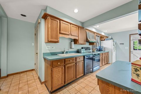 Tiny photo for 335 Arlington Road, Itasca, IL 60143 (MLS # 12480549)