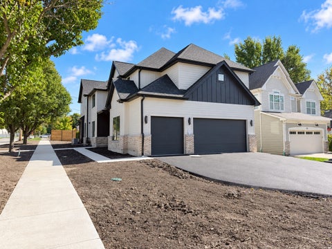 Tiny photo for 524 W Third Street, Elmhurst, IL 60126 (MLS # 12778855)