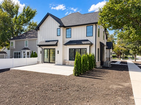 Tiny photo for 524 W Third Street, Elmhurst, IL 60126 (MLS # 12778855)