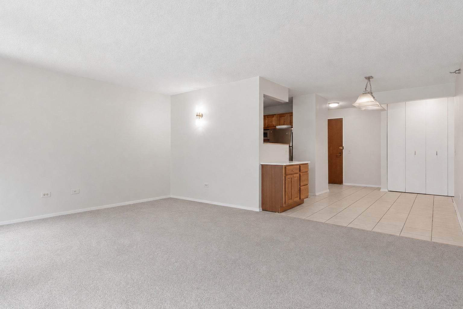 480 N MCCLURG Court 413