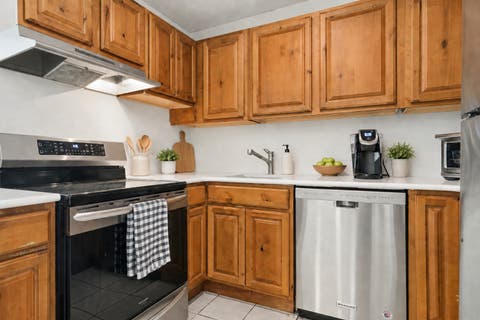Tiny photo for 480 N MCCLURG Court #413, Chicago, IL 60611 (MLS # 12736959)