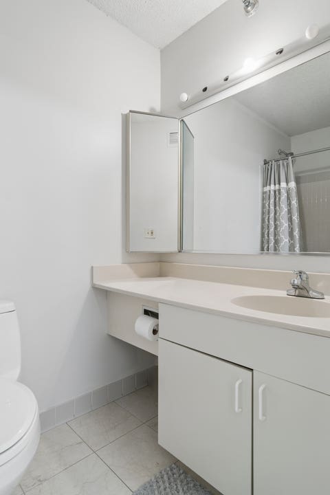 Tiny photo for 480 N MCCLURG Court #413, Chicago, IL 60611 (MLS # 12736959)