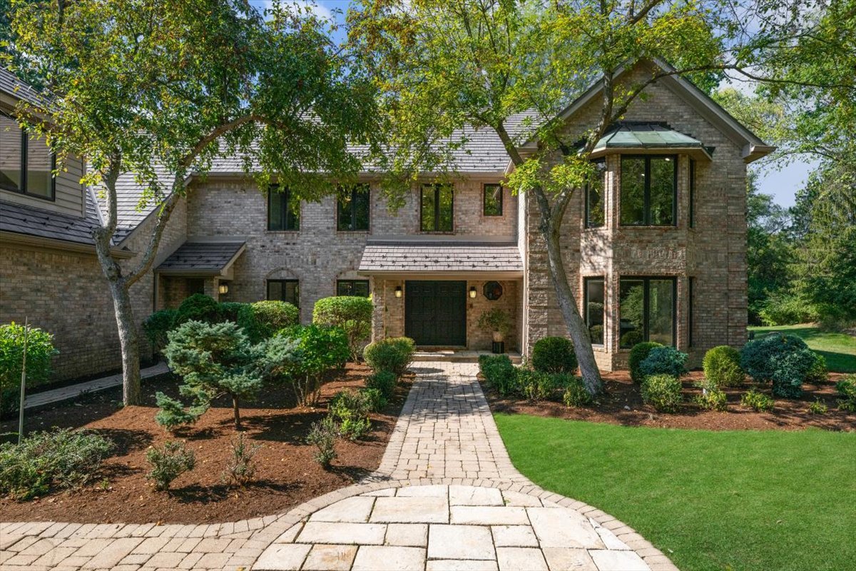 5825 Blue Heron Drive