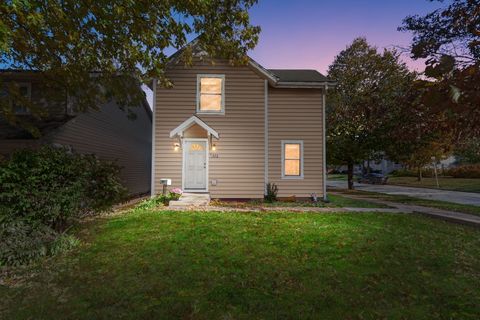 Tiny photo for 5333 Fairview Avenue, Downers Grove, IL 60515 (MLS # 12508020)