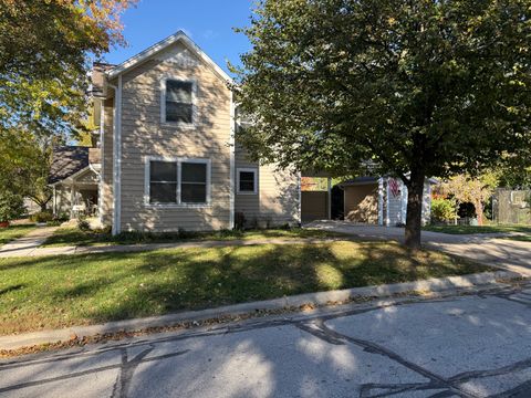 Tiny photo for 5333 Fairview Avenue, Downers Grove, IL 60515 (MLS # 12508020)
