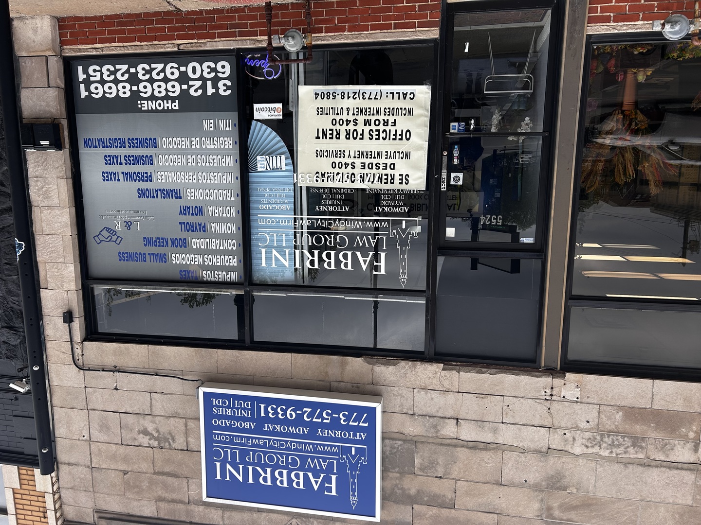 5524 W Belmont Avenue