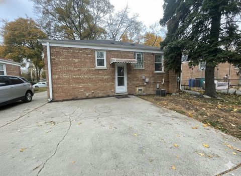 Tiny photo for 439 N Elm Street, Hillside, IL 60162 (MLS # 12520355)