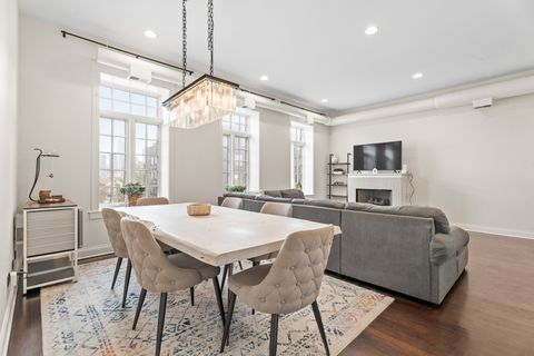 Tiny photo for 636 N Racine Avenue #4S, Chicago, IL 60642 (MLS # 12519834)