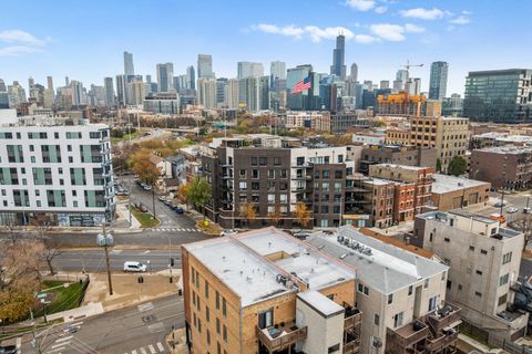 Tiny photo for 636 N Racine Avenue #4S, Chicago, IL 60642 (MLS # 12519834)
