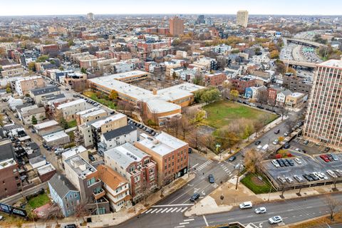 Tiny photo for 636 N Racine Avenue #4S, Chicago, IL 60642 (MLS # 12519834)