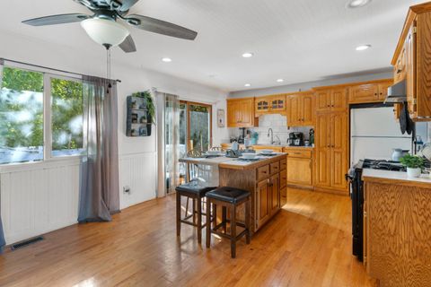 Tiny photo for 31 Abbeywood Drive, Romeoville, IL 60446 (MLS # 12413329)