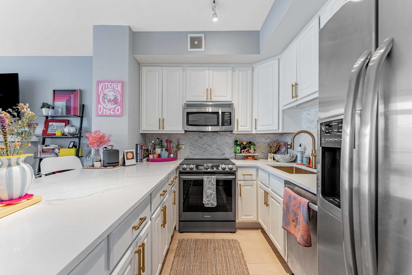 435 W Erie Street 1305
