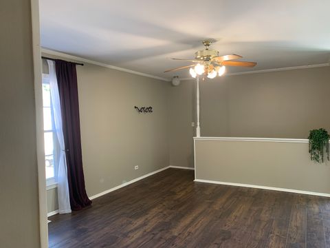 Tiny photo for 1687 Williamsburg Court #A, Wheaton, IL 60189 (MLS # 12488247)