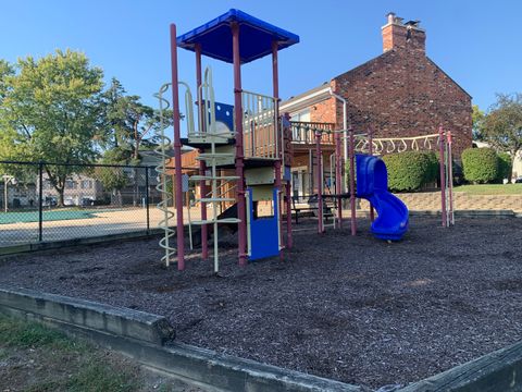 Tiny photo for 1687 Williamsburg Court #A, Wheaton, IL 60189 (MLS # 12488247)