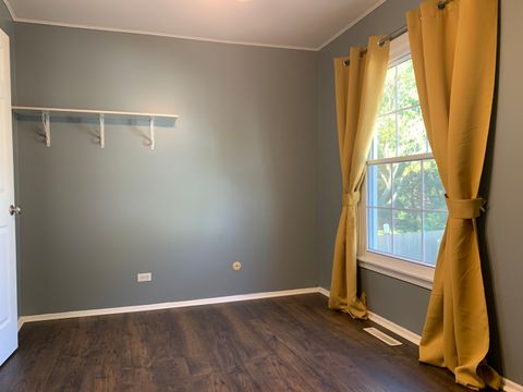 Tiny photo for 1687 Williamsburg Court #A, Wheaton, IL 60189 (MLS # 12488247)