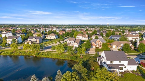Tiny photo for 12921 Timber Wood Circle, Plainfield, IL 60585 (MLS # 12747098)