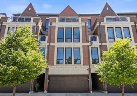 Photo of 3901 S Lake Park Avenue, Chicago, IL 60653 (MLS # 12754216)