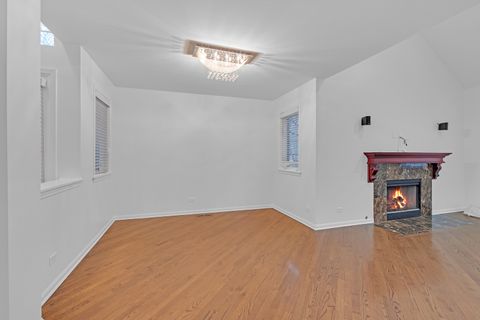 Tiny photo for 141 Manchester Court, Buffalo Grove, IL 60089 (MLS # 12609456)