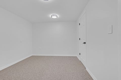 Tiny photo for 141 Manchester Court, Buffalo Grove, IL 60089 (MLS # 12609456)