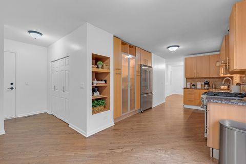 Tiny photo for 141 Manchester Court, Buffalo Grove, IL 60089 (MLS # 12609456)