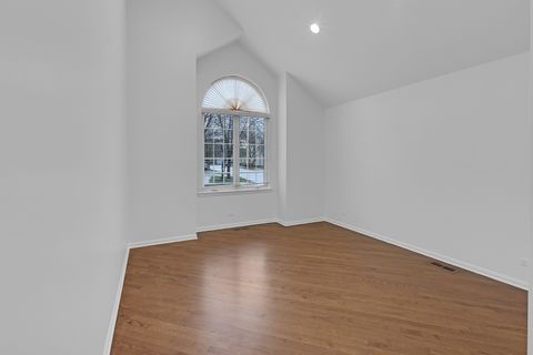 Tiny photo for 141 Manchester Court, Buffalo Grove, IL 60089 (MLS # 12609456)