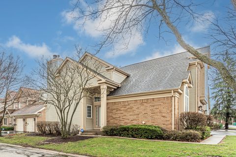 Tiny photo for 141 Manchester Court, Buffalo Grove, IL 60089 (MLS # 12609456)