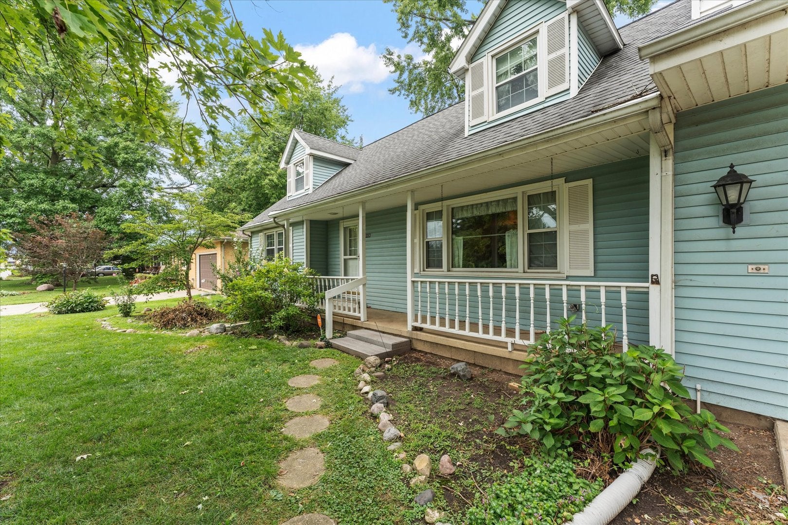1606 Dobbins Drive