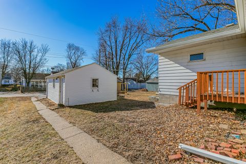 Tiny photo for 1117 Mississippi Boulevard, Bettendorf, IA 52722 (MLS # 12559303)