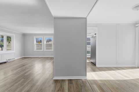 Tiny photo for 1117 Mississippi Boulevard, Bettendorf, IA 52722 (MLS # 12559303)